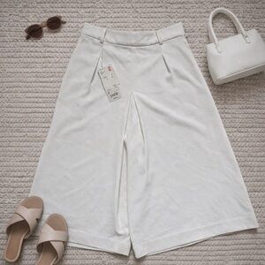 NEW Uniqlo Drape Gaucho Wide Leg Cropped Pants Ivory S